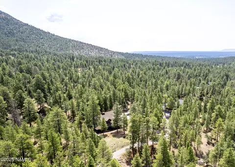 View/Area - 1430 E Iris Trl, Flagstaff, AZ 86001 photo 1 of 1