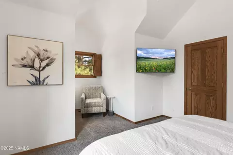 Bedroom - 1430 E Iris Trl, Flagstaff, AZ 86001 photo 4 of 6