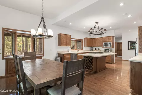 Dining - 1430 E Iris Trl, Flagstaff, AZ 86001 photo 1 of 1