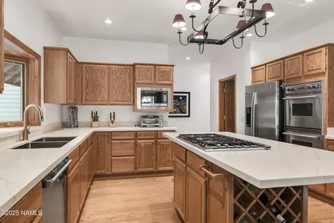 Kitchen - 1430 E Iris Trl, Flagstaff, AZ 86001 photo 1 of 3