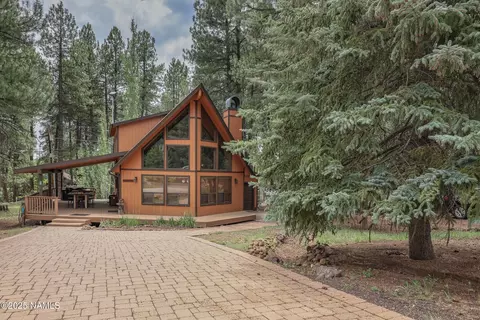 75 Bison Dr, Munds Park, AZ 86017