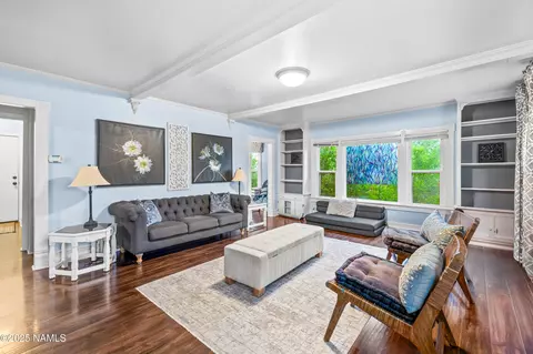 2924 N Main St, Flagstaff, AZ 86004