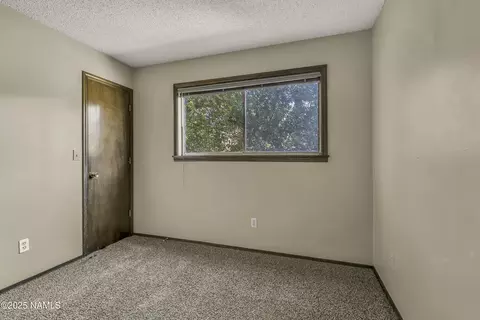 Bedroom - 2611 Jeffrey Loop, Flagstaff, AZ 86004 photo 4 of 6