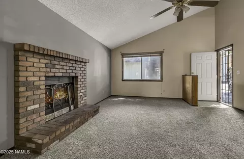 Living - 2611 Jeffrey Loop, Flagstaff, AZ 86004 photo 2 of 4