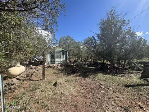 960 W Buck Dr, Williams, AZ 86046 photo 5
