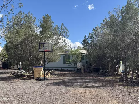 960 W Buck Dr, Williams, AZ 86046 photo 4