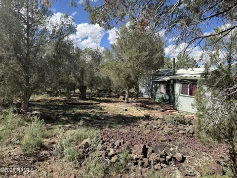 960 W Buck Dr, Williams, AZ 86046