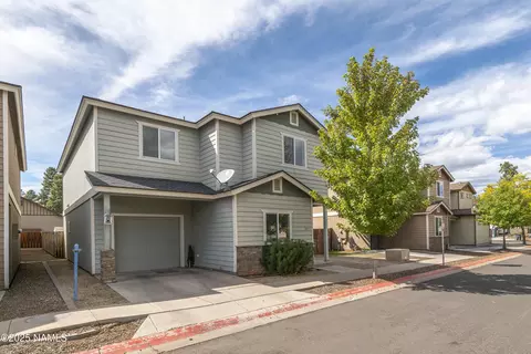 2811 S Flagstone Ln, Flagstaff, AZ 86001