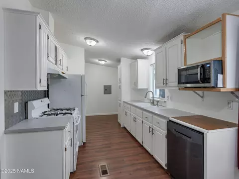 4895 E Allen Ave, Flagstaff, AZ 86004 photo 9