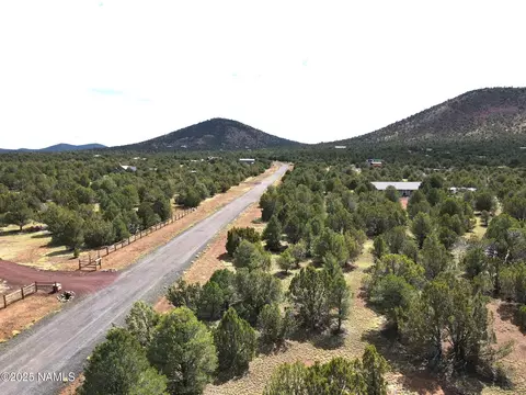 7748 Daisy Dr, Williams, AZ 86046 photo 2