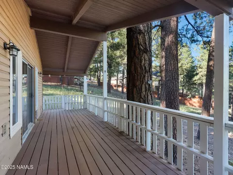 Exterior - 4449 Canyon Loop, Flagstaff, AZ 86005 photo 2 of 15