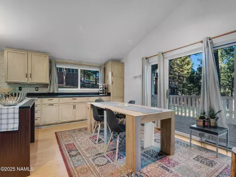Dining - 4449 Canyon Loop, Flagstaff, AZ 86005 photo 1 of 1
