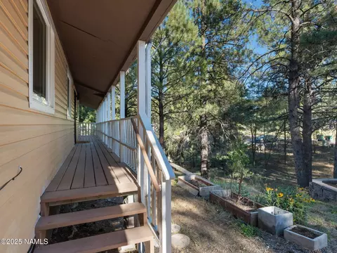 Exterior - 4449 Canyon Loop, Flagstaff, AZ 86005 photo 4 of 15