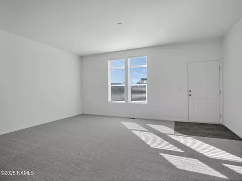 393 E Greenbriar Dr, Williams, AZ 86046 photo 7