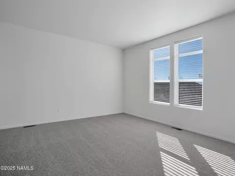 393 E Greenbriar Dr, Williams, AZ 86046 photo 8