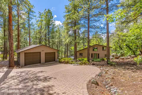 925 E Raintree Rd, Munds Park, AZ 86017