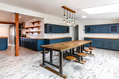 9415 W Antoinette Way, Flagstaff, AZ 86001