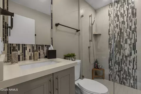 Bath - 4470 E Spring Meadows Cir, Flagstaff, AZ 86004 photo 3 of 3