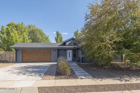 3080 W Brenda Loop, Flagstaff, AZ 86001