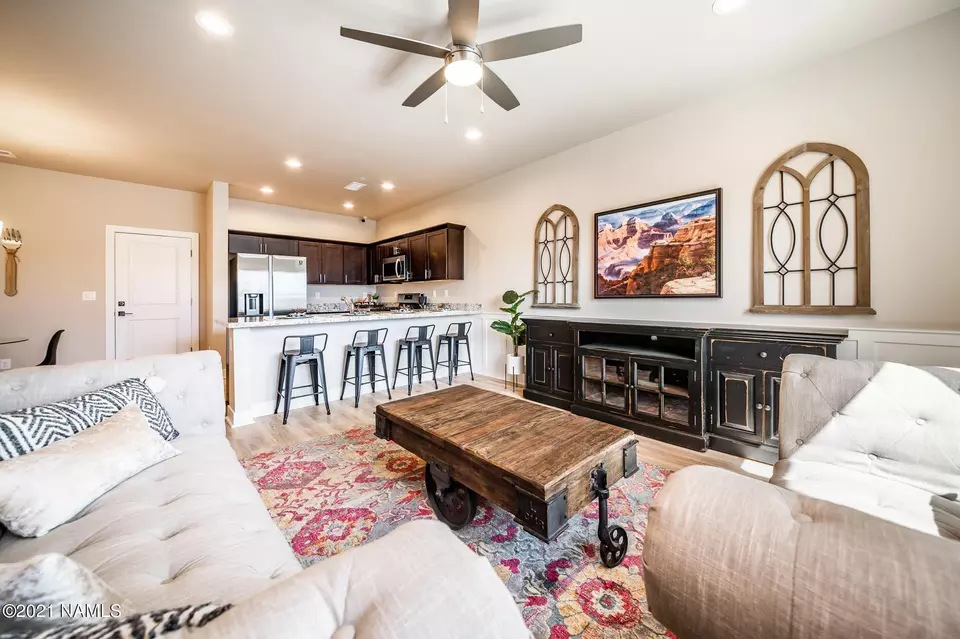 Living - 12088 Curtis Ct, Bellemont, AZ 86015 photo 1 of 1