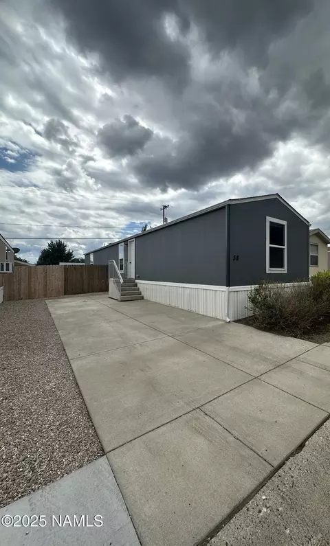 5600 N Dakota St #58, Flagstaff, AZ 86004