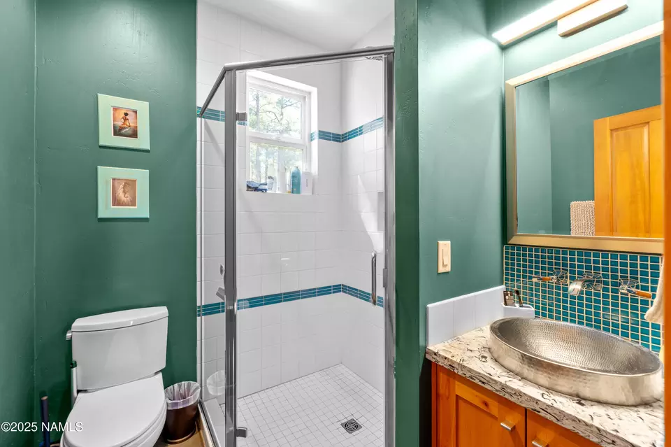 Bath - 6605 N Bader Rd, Flagstaff, AZ 86001 photo 1 of 6