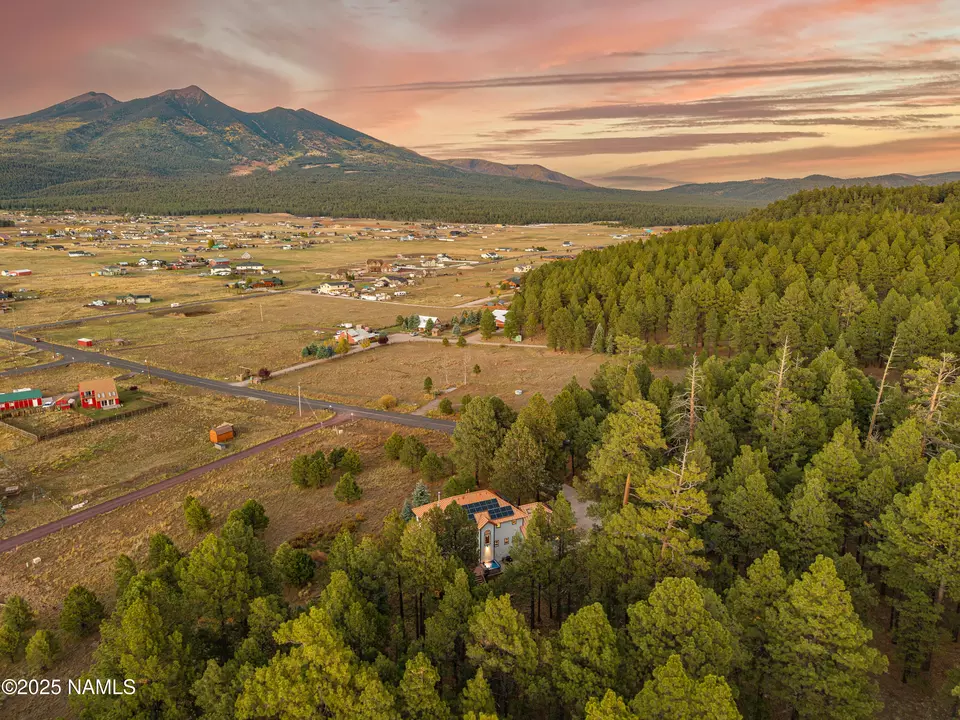 View/Area - 6605 N Bader Rd, Flagstaff, AZ 86001 photo 2 of 4