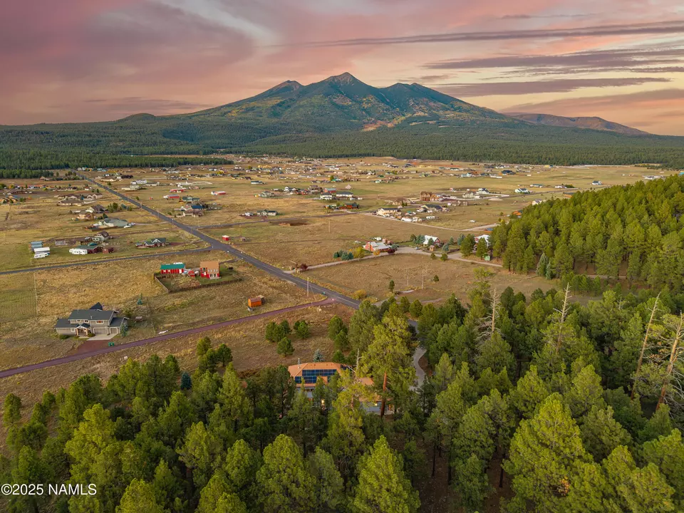 View/Area - 6605 N Bader Rd, Flagstaff, AZ 86001 photo 3 of 4