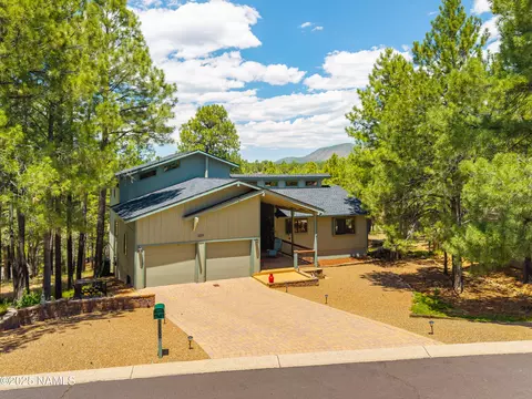 2201 N Rio De Flag Dr, Flagstaff, AZ 86004