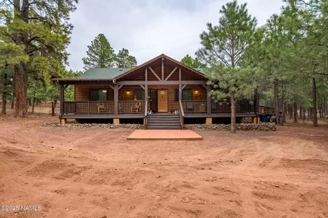 251 N East Park Rd, Parks, AZ 86018
