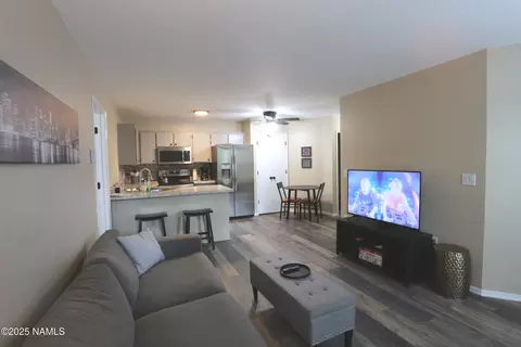 2700 S White Mountain Rd #701, Show Low, AZ 85901
