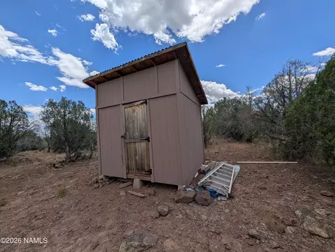 147 Camp Rd, Ash Fork, AZ 86320 photo 12