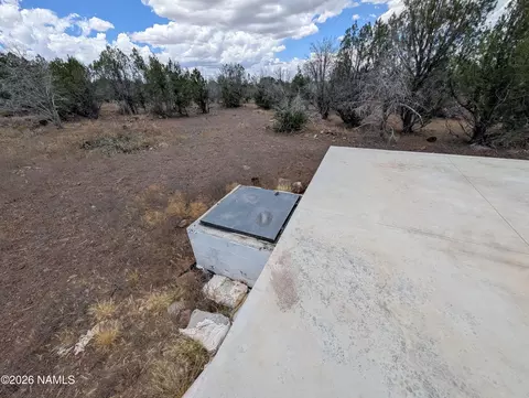 147 Camp Rd, Ash Fork, AZ 86320 photo 14
