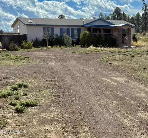 7700 E Creekside Dr, Flagstaff, AZ 86004