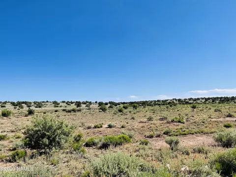 6745 Red Moon Trl, Williams, AZ 86046
