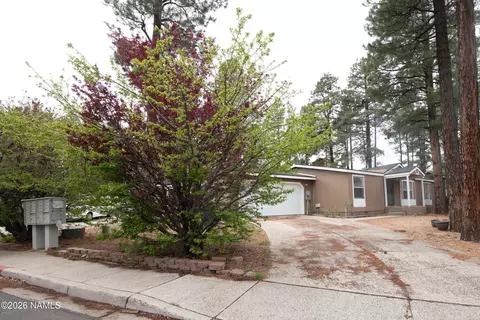 1421 S Burlington St, Flagstaff, AZ 86001