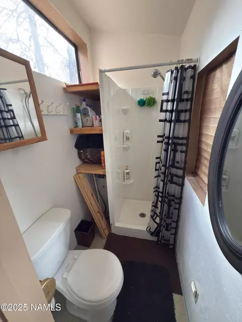 Bath - 7261 E Long Bow Dr, Williams, AZ 86046 photo 4 of 7