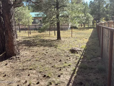 Exterior - 7261 E Long Bow Dr, Williams, AZ 86046 photo 4 of 12