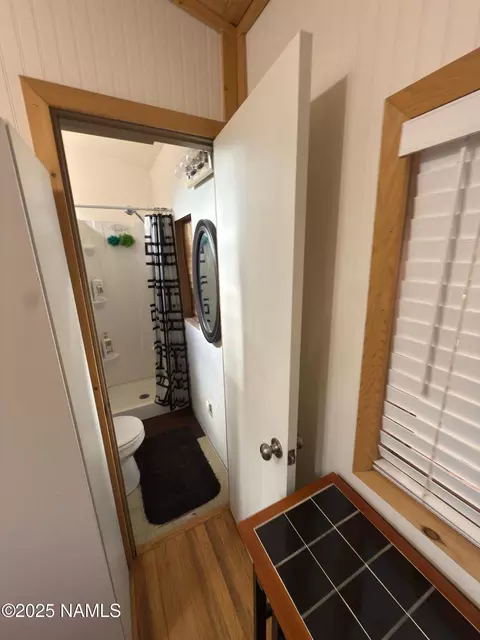 Bath - 7261 E Long Bow Dr, Williams, AZ 86046 photo 3 of 7