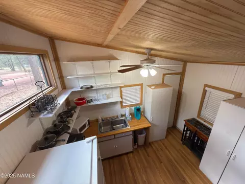 Kitchen - 7261 E Long Bow Dr, Williams, AZ 86046 photo 3 of 4