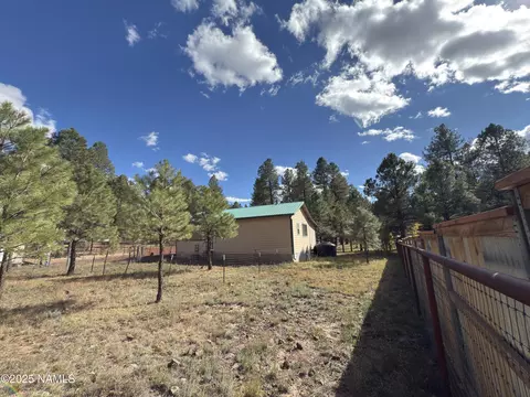 Exterior - 7261 E Long Bow Dr, Williams, AZ 86046 photo 5 of 12