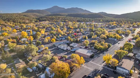 241 W Grant Ave, Williams, AZ 86046