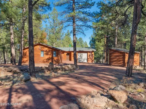 827 S Friar Tuck Trl, Williams, AZ 86046