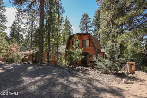 605 E Pinewood Blvd, Munds Park, AZ 86017