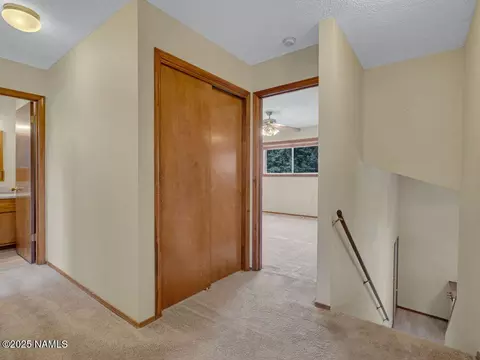 Entry Way - 2437 Eva Loop, Flagstaff, AZ 86004 photo 2 of 2