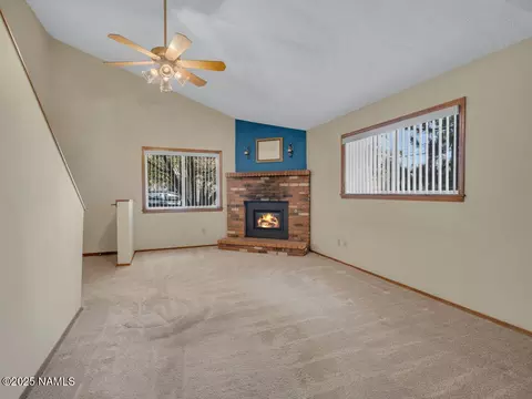 Living - 2437 Eva Loop, Flagstaff, AZ 86004 photo 2 of 2