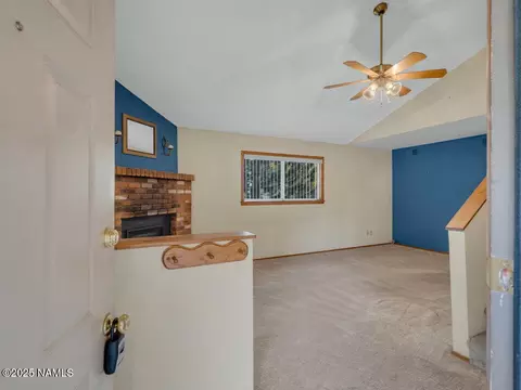 Entry Way - 2437 Eva Loop, Flagstaff, AZ 86004 photo 1 of 2