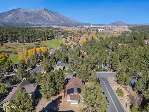 2201 N Fox Hill Rd, Flagstaff, AZ 86004