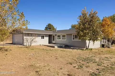 11295 Glodia Dr, Flagstaff, AZ 86004