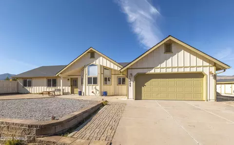 11095 N Desert View Ln, Flagstaff, AZ 86004
